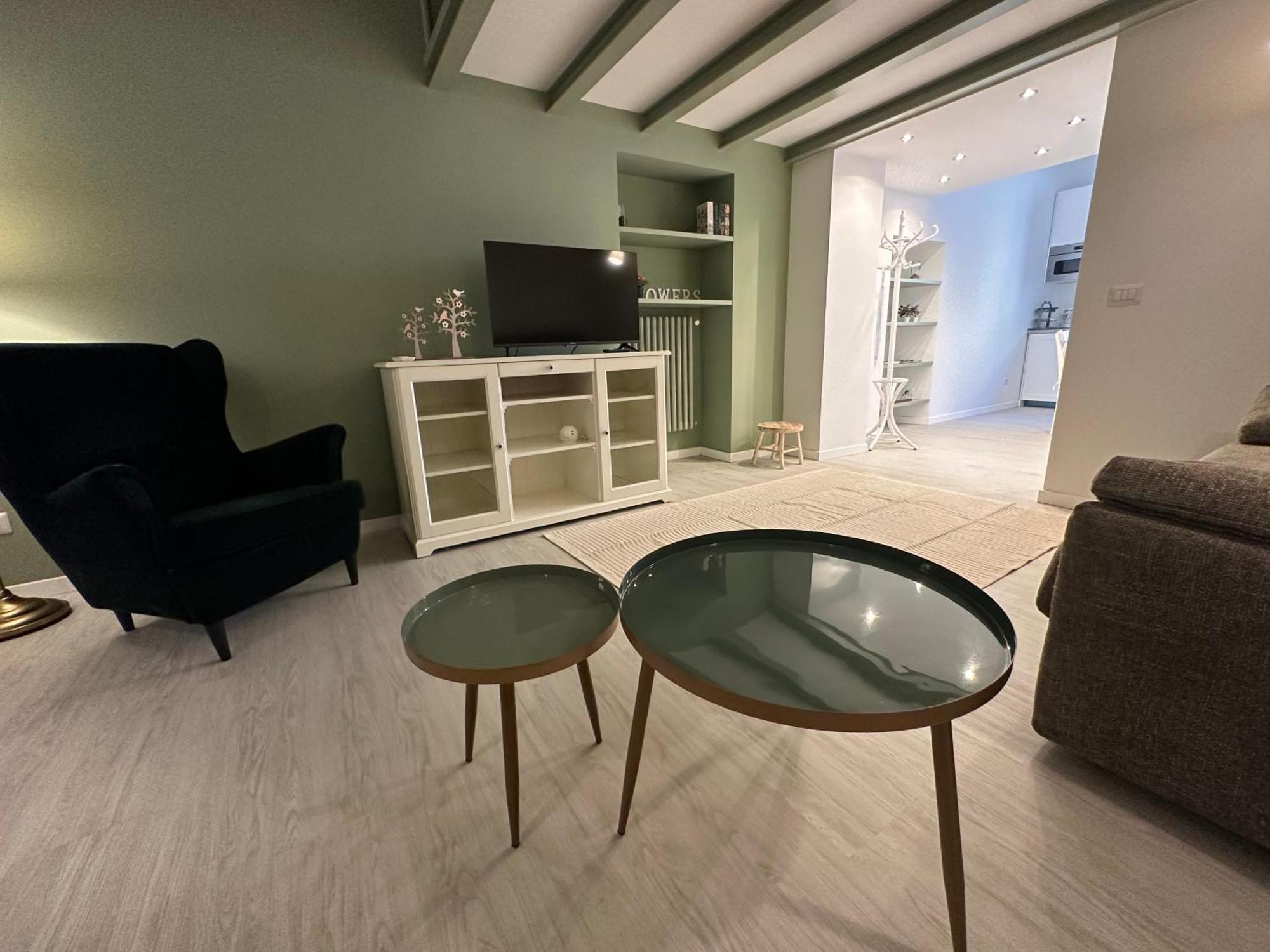 Flowers, A Cozy Suite In Mailand Exterior foto