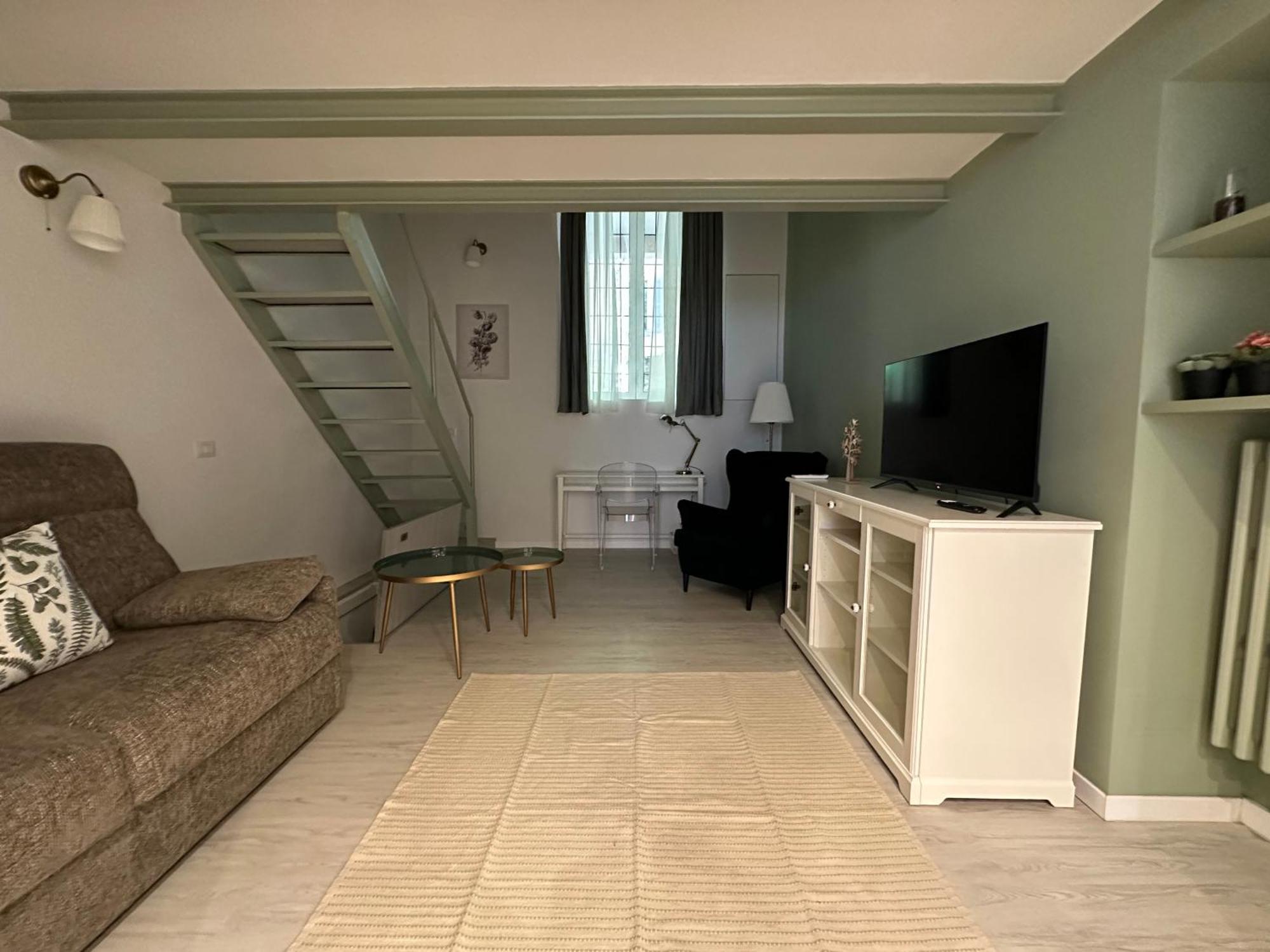 Flowers, A Cozy Suite In Mailand Exterior foto